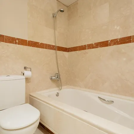 Dream Experience In Elviria: Luxury Property Close To Beaches, Restaurants And Golf Courses Apartment